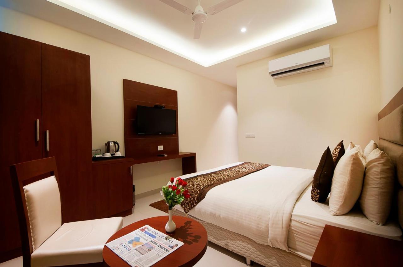 Hotel Z Suite-Near Delhi Airport New Delhi Exterior photo