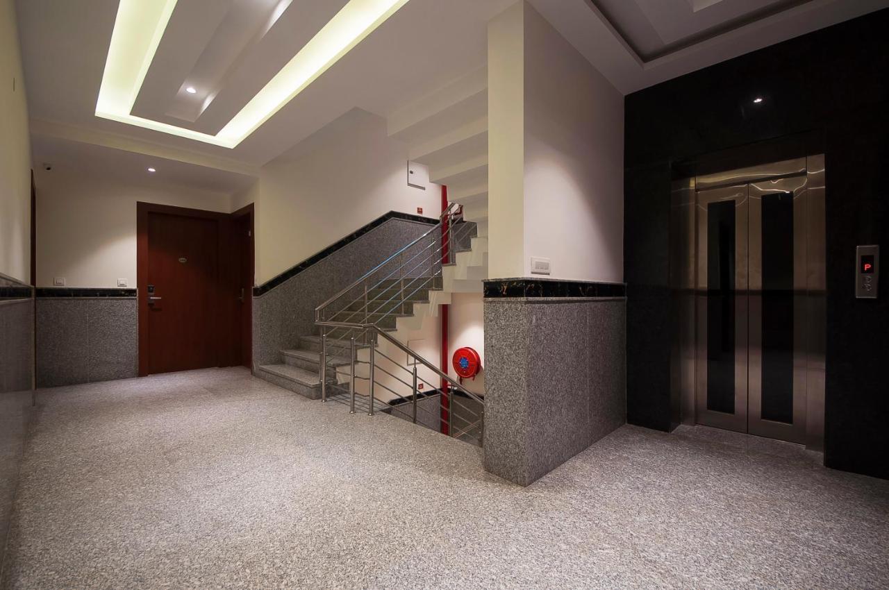 Hotel Z Suite-Near Delhi Airport New Delhi Exterior photo